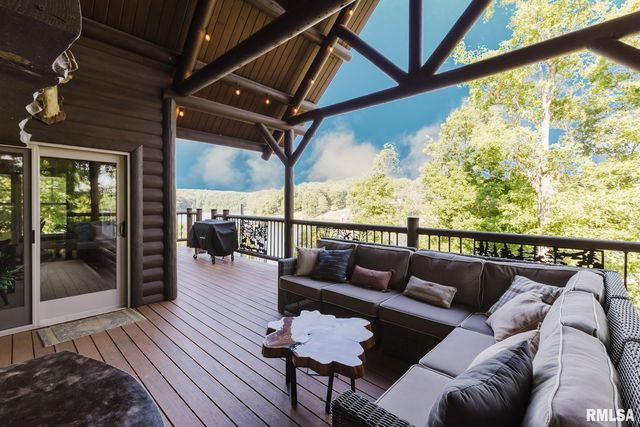 3525 Parrish Ridge Lane, Goreville, IL 62939