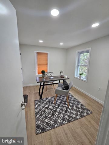 1404 ROANOKE RD, Camden, NJ 08104