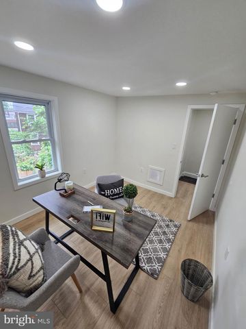 1404 ROANOKE RD, Camden, NJ 08104