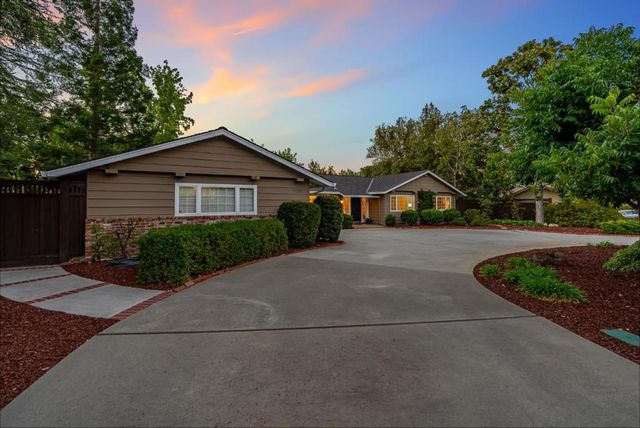19201 Harleigh Drive, Saratoga, CA 95070