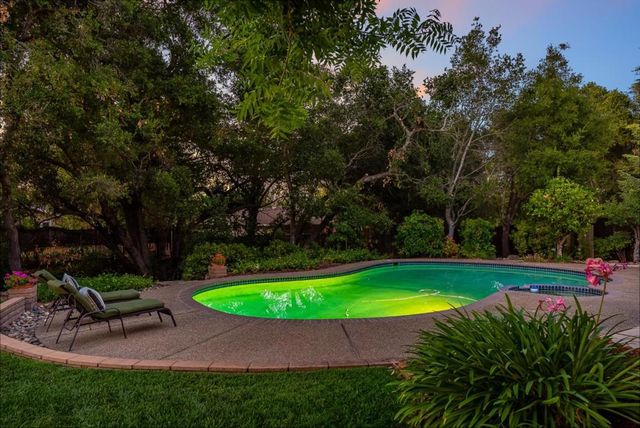 19201 Harleigh Drive, Saratoga, CA 95070