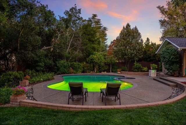 19201 Harleigh Drive, Saratoga, CA 95070