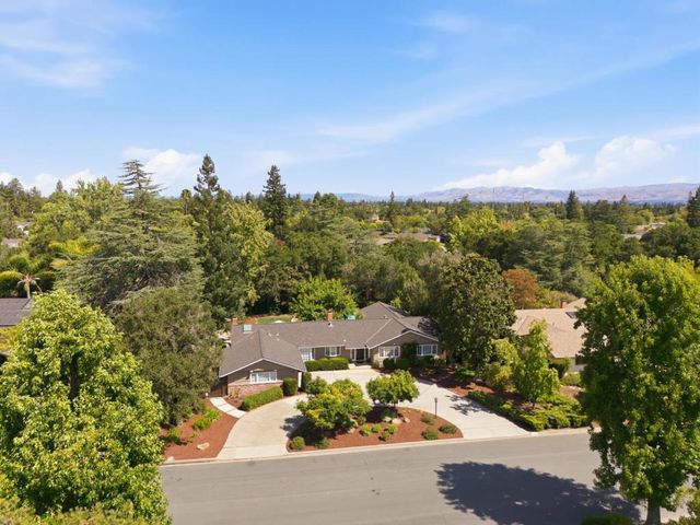 19201 Harleigh Drive, Saratoga, CA 95070