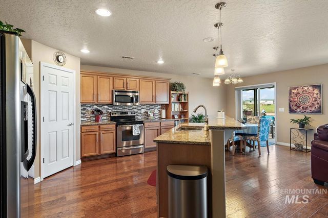 3125 S Jupiter Ave, Boise, ID 83709