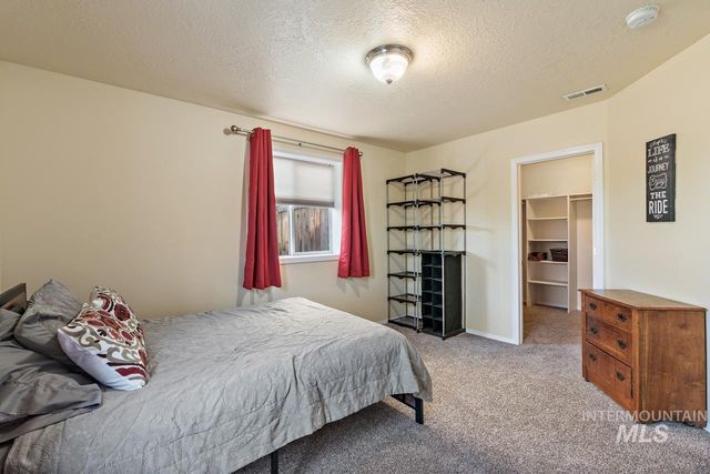 3125 S Jupiter Ave, Boise, ID 83709