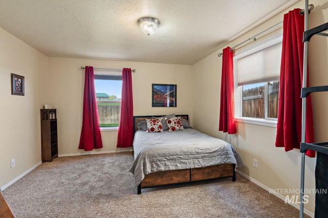3125 S Jupiter Ave, Boise, ID 83709