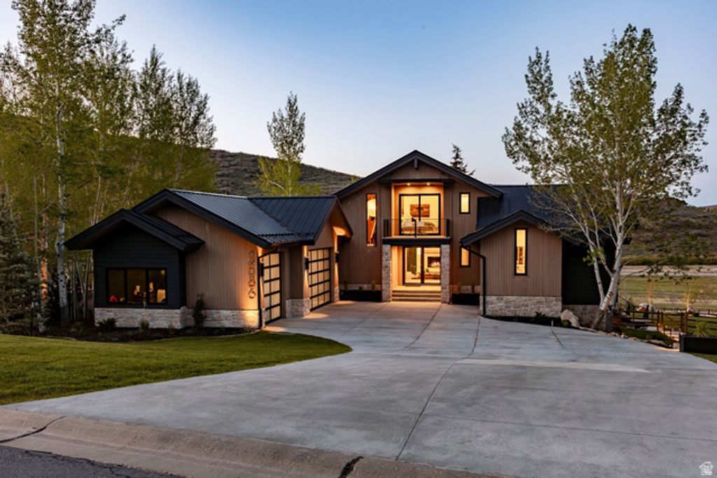 Image 1 of property listing at 2586 ASPEN SPRINGS DR., Park City, UT 84060