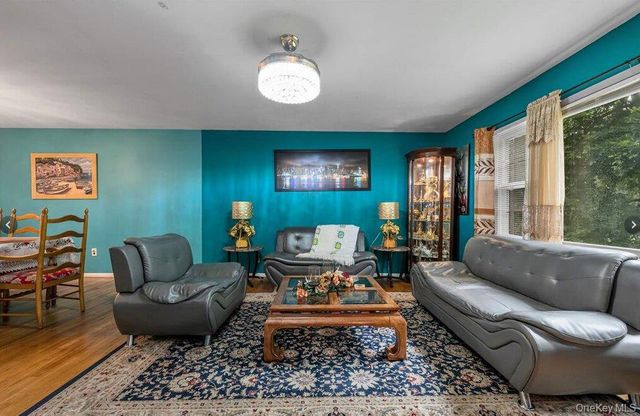 95 Hillside Avenue, Suffern, NY 10901