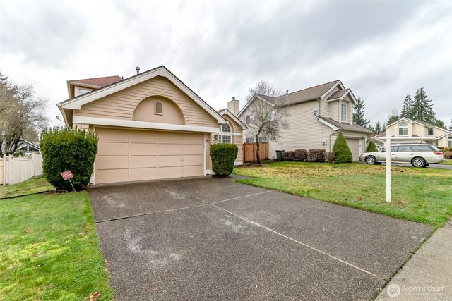 27513 SE 140th Avenue SE, Kent, WA 98042