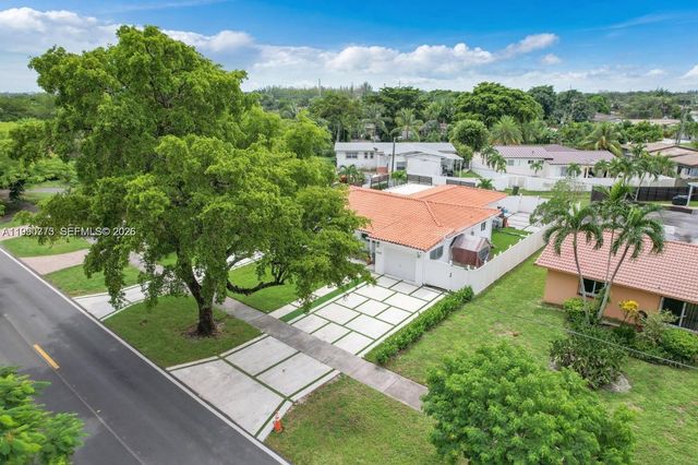 1040 N Royal Poinciana Blvd 0, Miami Springs, FL 33166