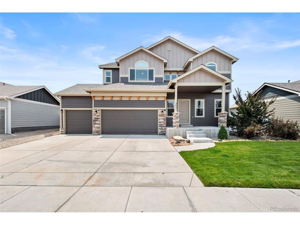 2431 Nicholson St, Berthoud, CO 80513