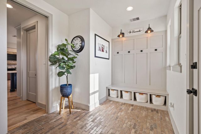 15811 Bayou Oaks Drive, Danbury, TX 77534