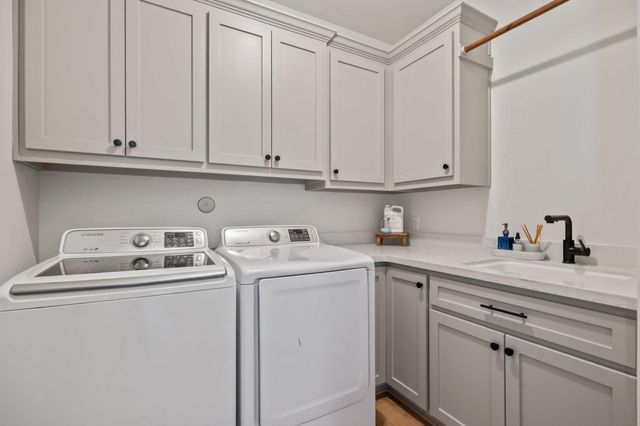 15811 Bayou Oaks Drive, Danbury, TX 77534