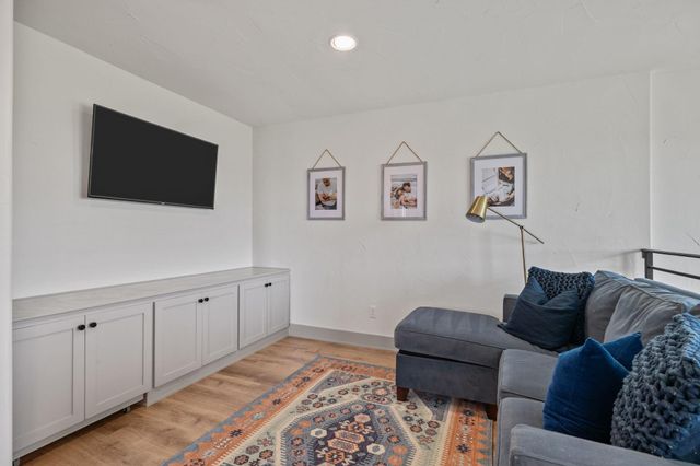 15811 Bayou Oaks Drive, Danbury, TX 77534