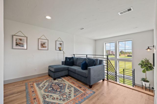 15811 Bayou Oaks Drive, Danbury, TX 77534