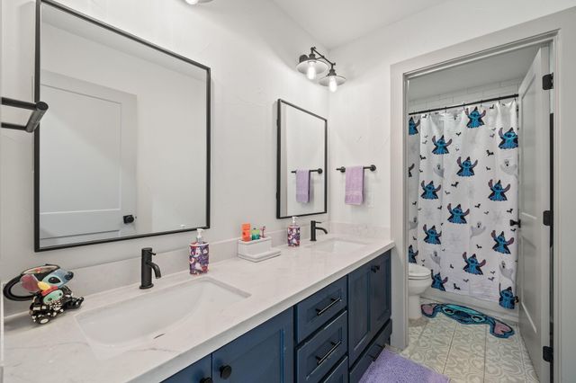 15811 Bayou Oaks Drive, Danbury, TX 77534