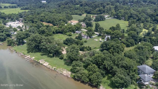 5209 River Rd, Louisville, KY 40222