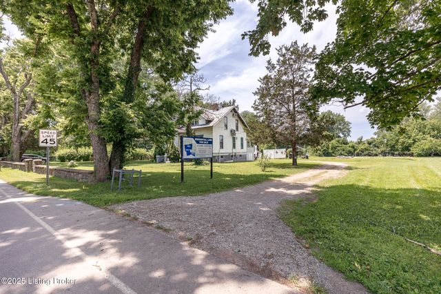 5209 River Rd, Louisville, KY 40222