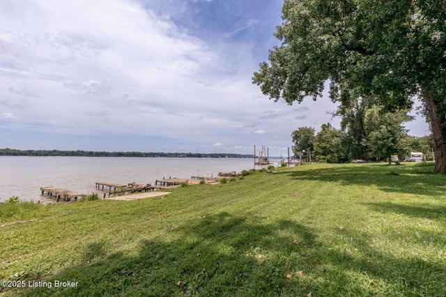 5209 River Rd, Louisville, KY 40222