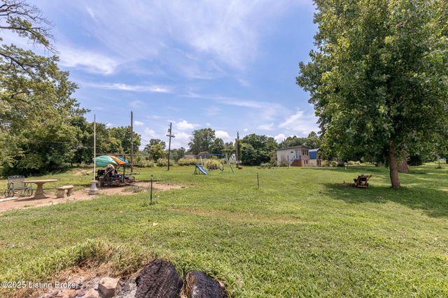 5209 River Rd, Louisville, KY 40222
