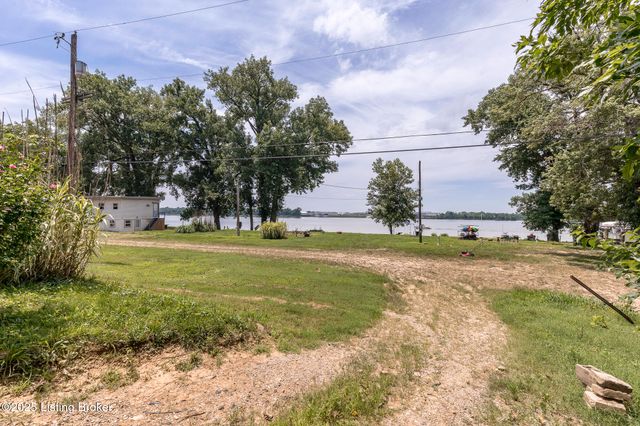 5209 River Rd, Louisville, KY 40222