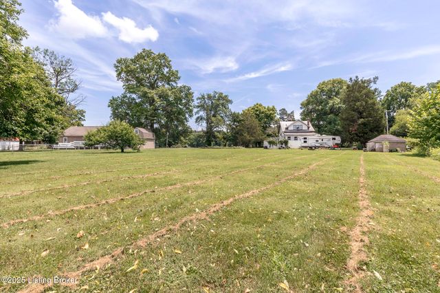 5209 River Rd, Louisville, KY 40222