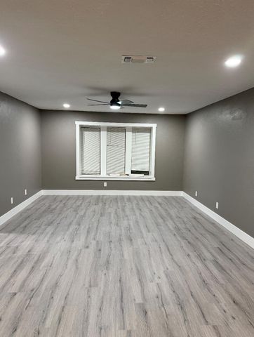 1911 Hill ST, Killeen, TX 76543