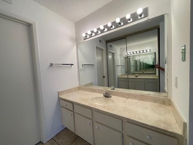 2611 Grants Lake Boulevard 163, Sugar Land, TX 77479