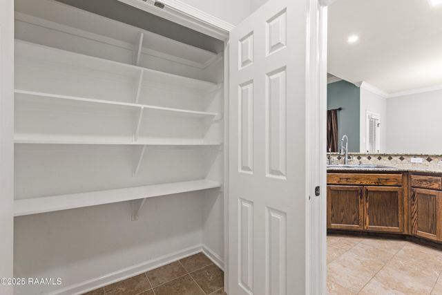 307 Flanders Ridge Drive, Youngsville, LA 70592