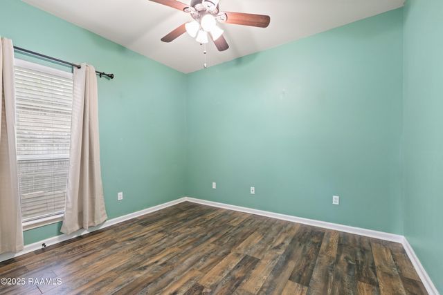 307 Flanders Ridge Drive, Youngsville, LA 70592