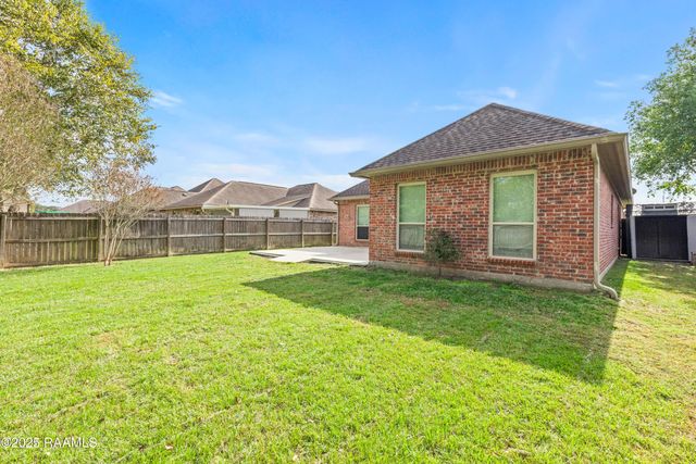 307 Flanders Ridge Drive, Youngsville, LA 70592