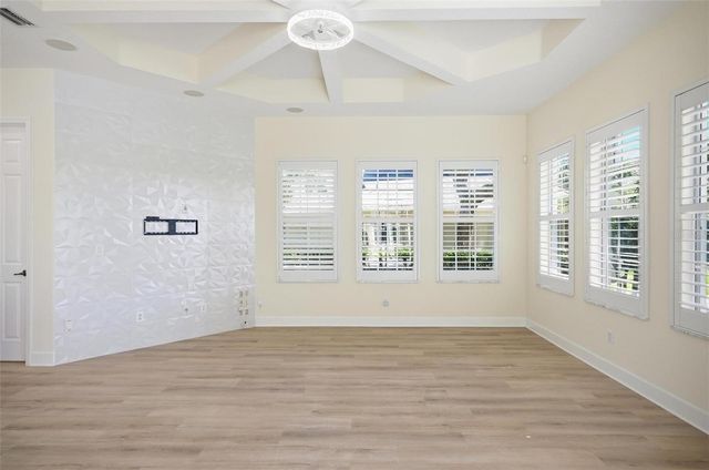 4 N VILLAGE PARKWAY, Palm Coast, FL 32137