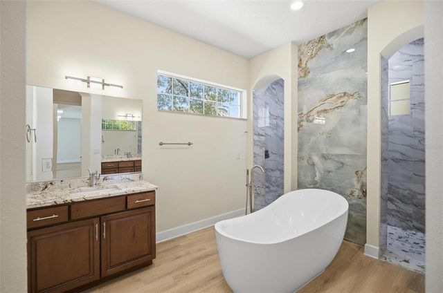 4 N VILLAGE PARKWAY, Palm Coast, FL 32137