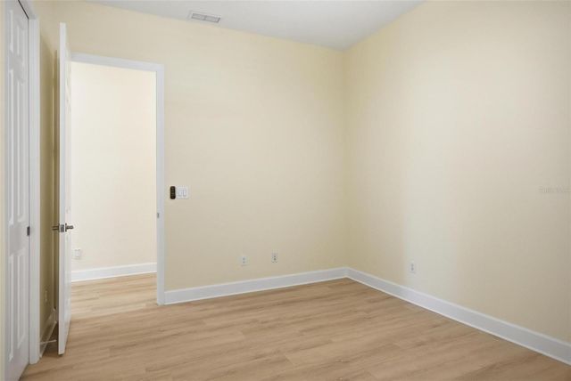 4 N VILLAGE PARKWAY, Palm Coast, FL 32137