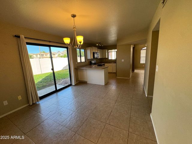 1902 N BARKLEY Street 3, Mesa, AZ 85203