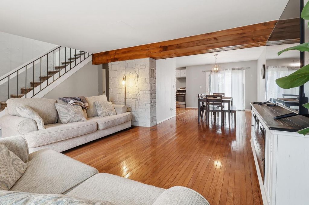 9228 N 70th STREET, Milwaukee, WI 53223