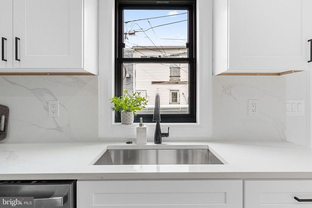 1108 OWEN PL NE, Washington, DC 20002