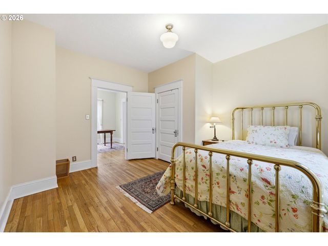 4549 Ne 22ND Ave, Portland, OR 97211