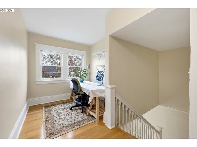 4549 Ne 22ND Ave, Portland, OR 97211