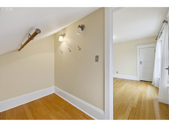 4549 Ne 22ND Ave, Portland, OR 97211