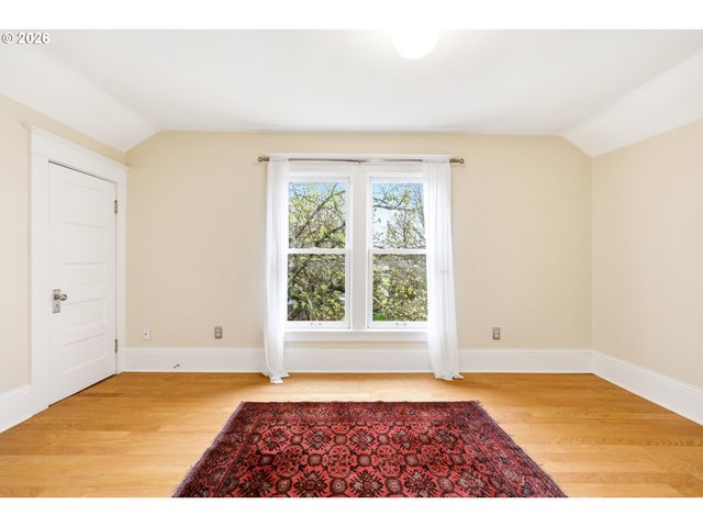 4549 Ne 22ND Ave, Portland, OR 97211