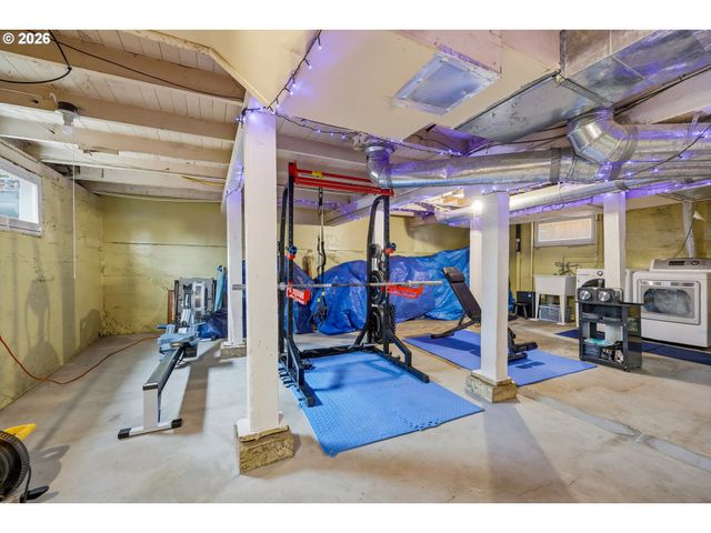 4549 Ne 22ND Ave, Portland, OR 97211