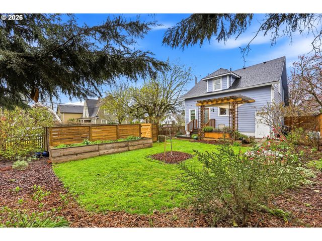 4549 Ne 22ND Ave, Portland, OR 97211