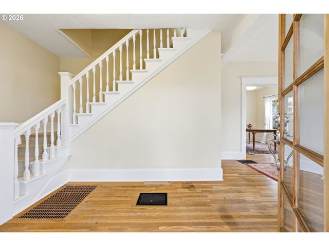 4549 Ne 22ND Ave, Portland, OR 97211