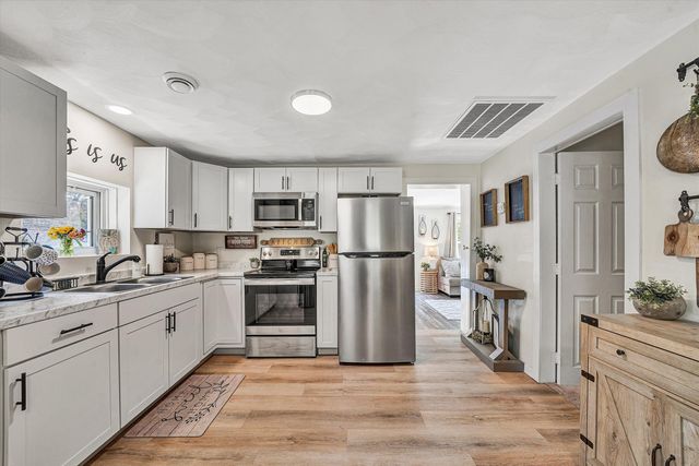 718 Goodwin AVE, Salem, VA 24153
