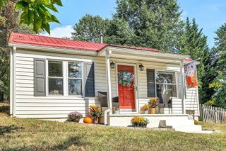 718 Goodwin AVE, Salem, VA 24153