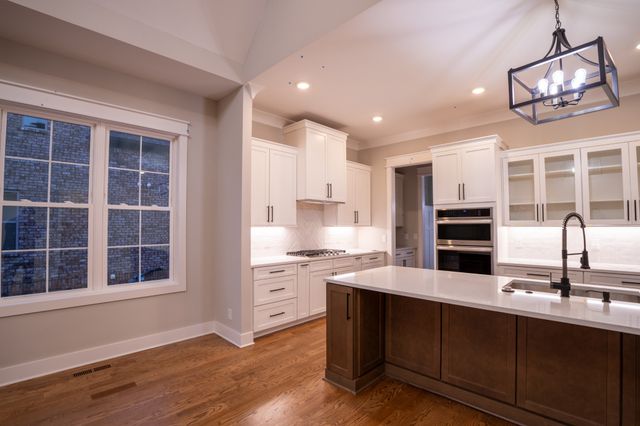 912 Empire Blvd, Murfreesboro, TN 37130