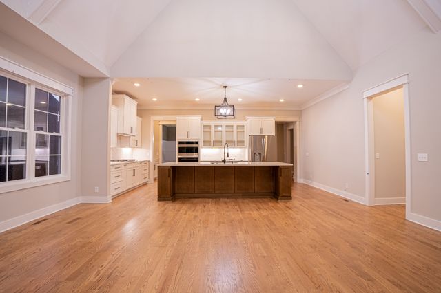 912 Empire Blvd, Murfreesboro, TN 37130