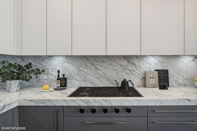 403 N Wabash Avenue 12B, Chicago, IL 60611