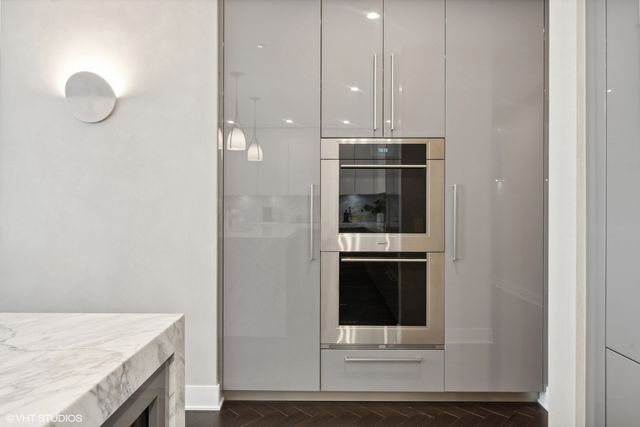 403 N Wabash Avenue 12B, Chicago, IL 60611